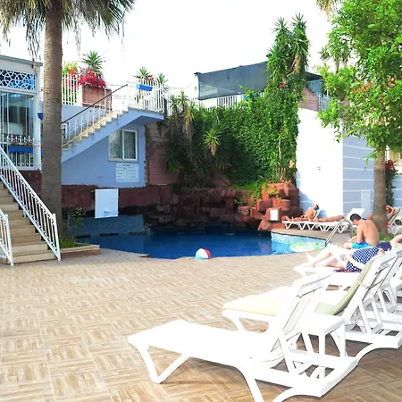 ホテル Sunbird 3*