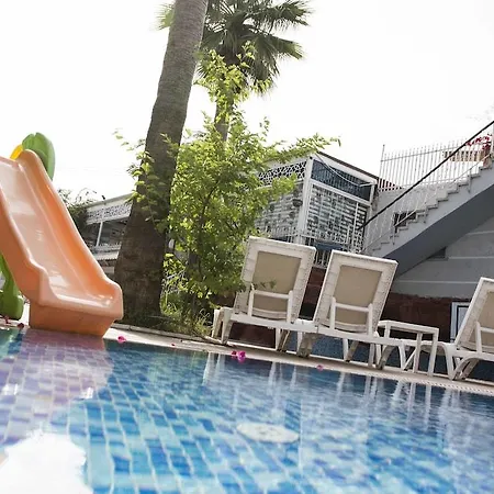 Hotell Sunbird Side