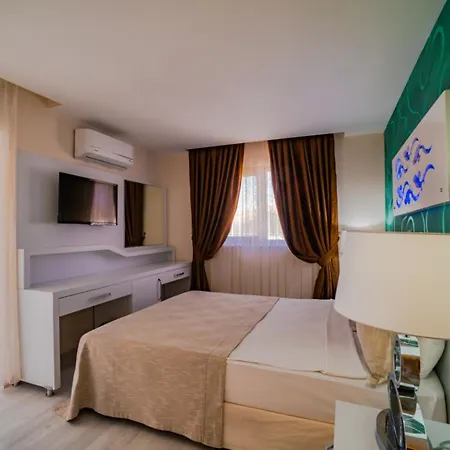 Sunbird Hotell 3*
